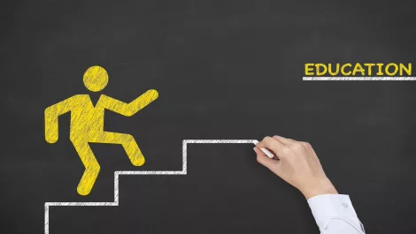 Communities of online learning a step closer