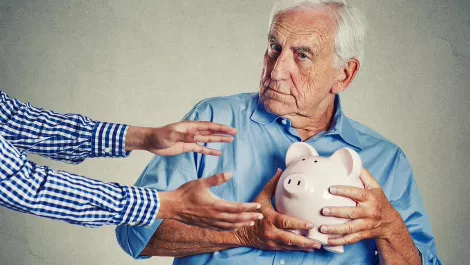 Investment scams a 'heartbreaking' reality as Australians lose millions