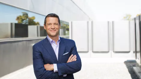 Charles Meyers takes the reigns at Equinix – effective immediately